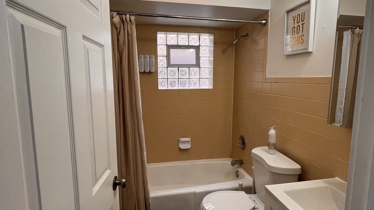 Photo of Bathroom in Bronzeville