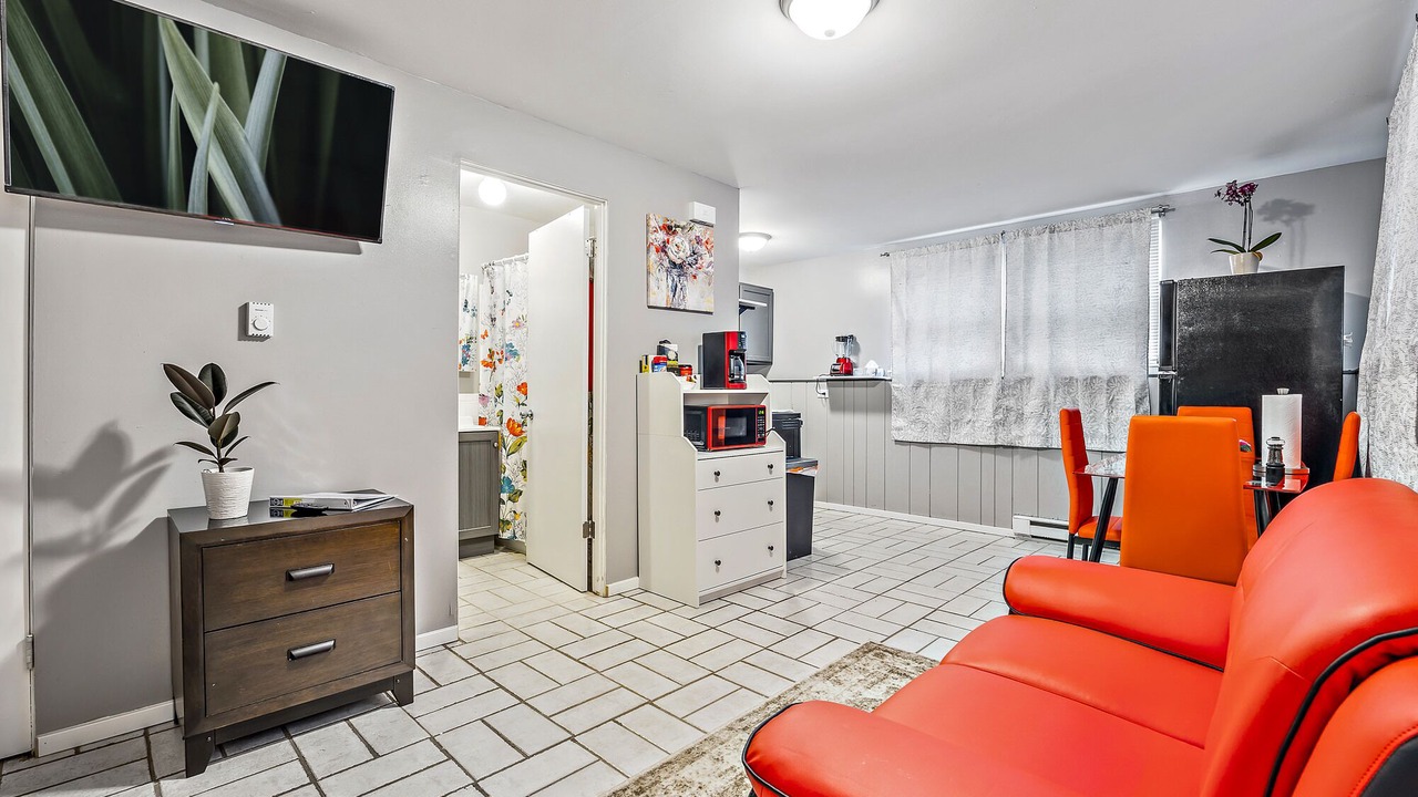 Photo of Livingroom in Aurora
