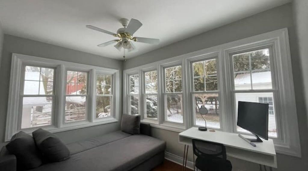 Photo of Livingroom in Evanston