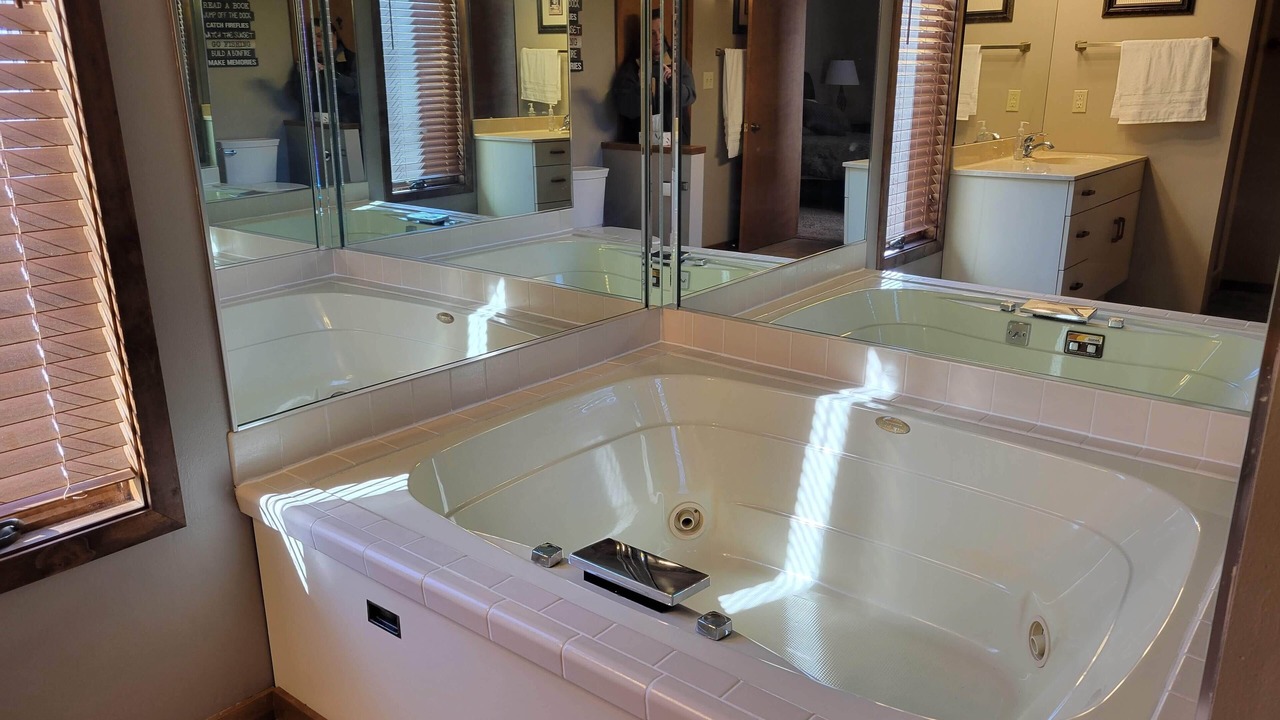 Photo of Bathroom in The Galena Territory