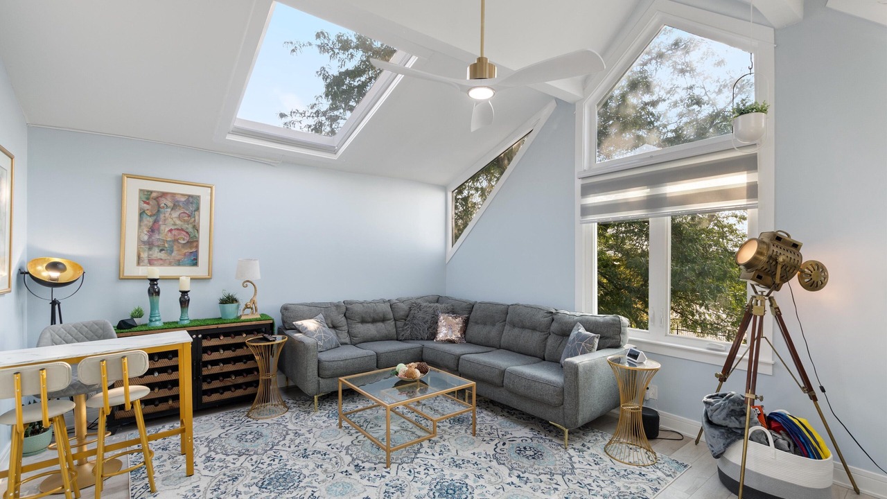 Photo of Livingroom in Logan Square