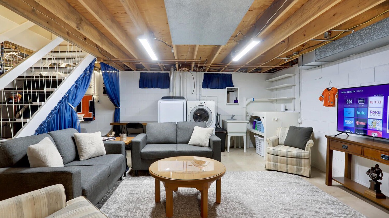 Photo of Livingroom in Monticello