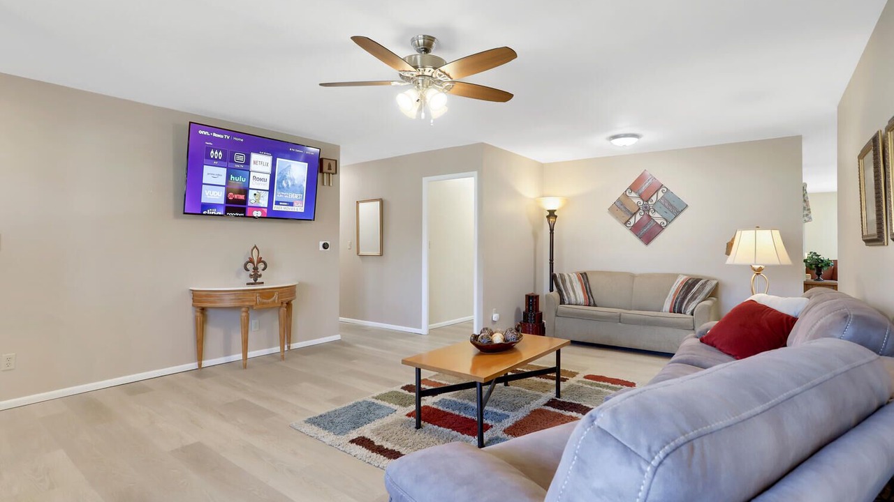 Photo of Livingroom in Monticello
