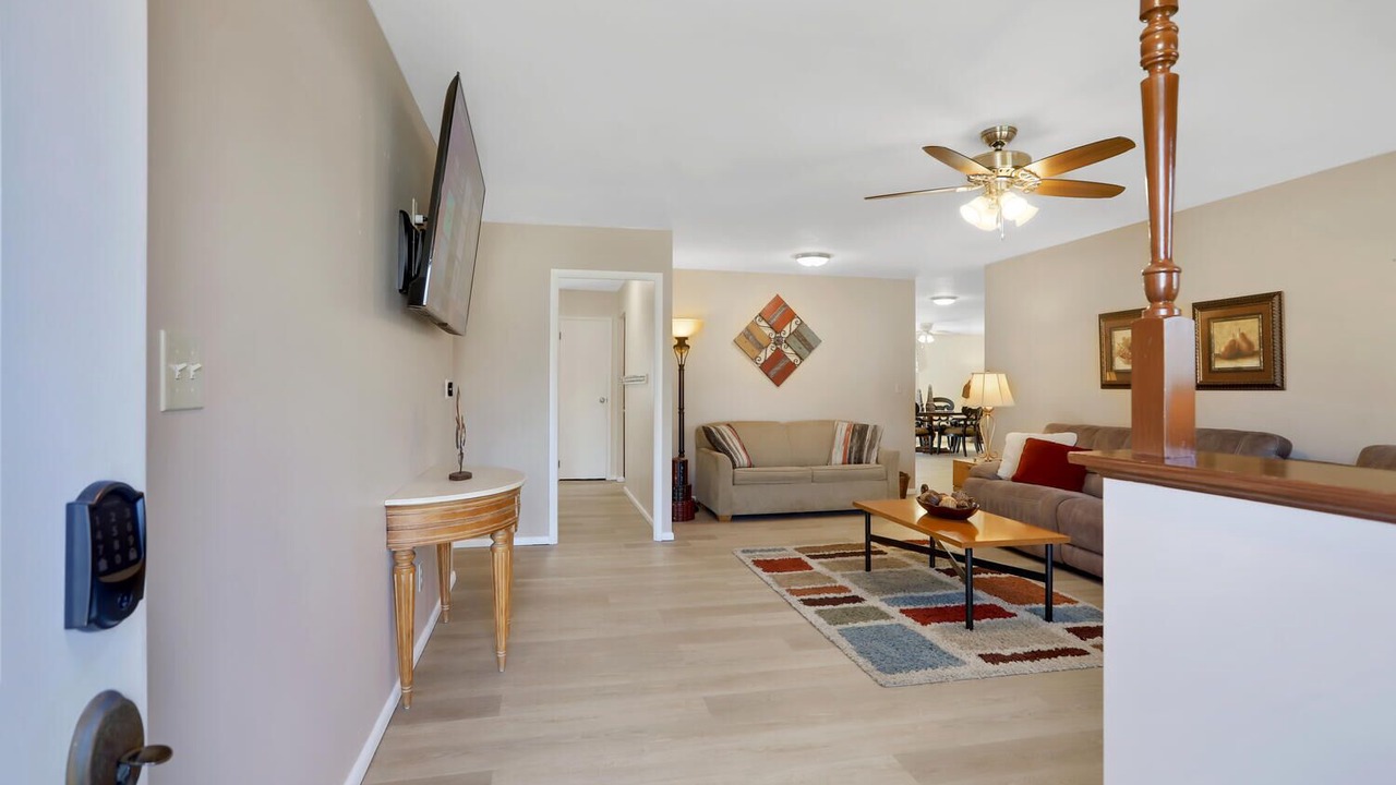Photo of Livingroom in Monticello