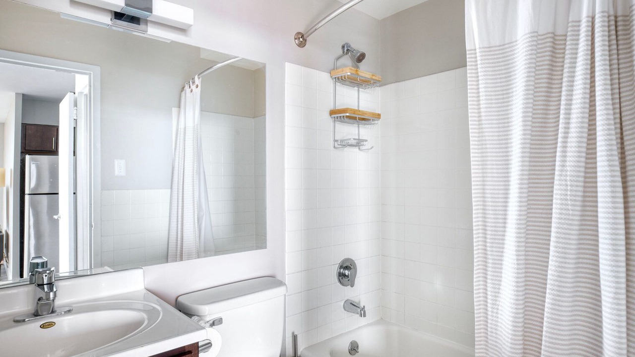 Photo of Bathroom in Edgewater Beach