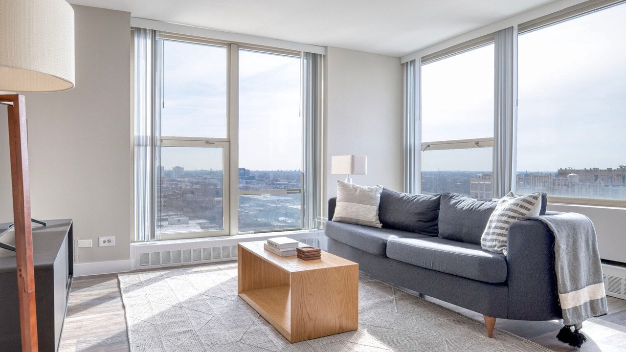 Photo of Livingroom in Edgewater Beach