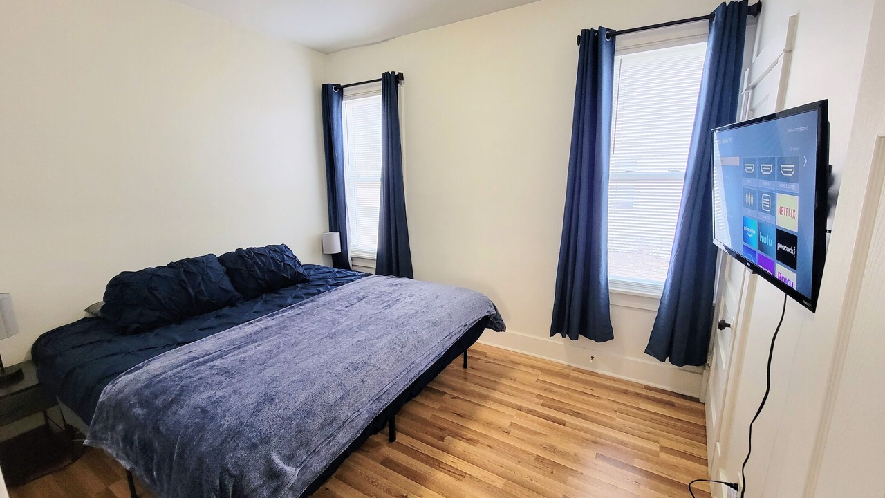 Photo of Bedroom in Galesburg