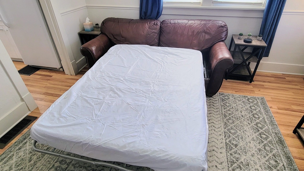 Photo of Bedroom in Galesburg