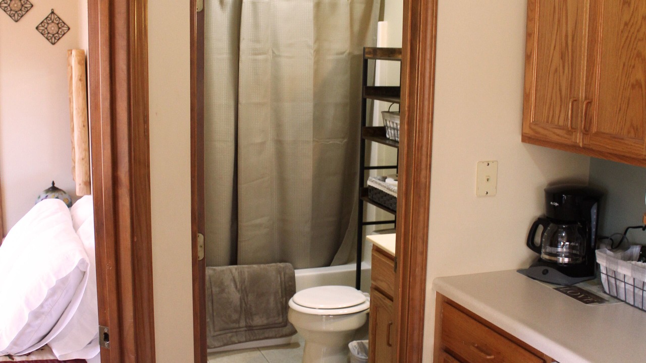 Photo of Bedroom in Makanda
