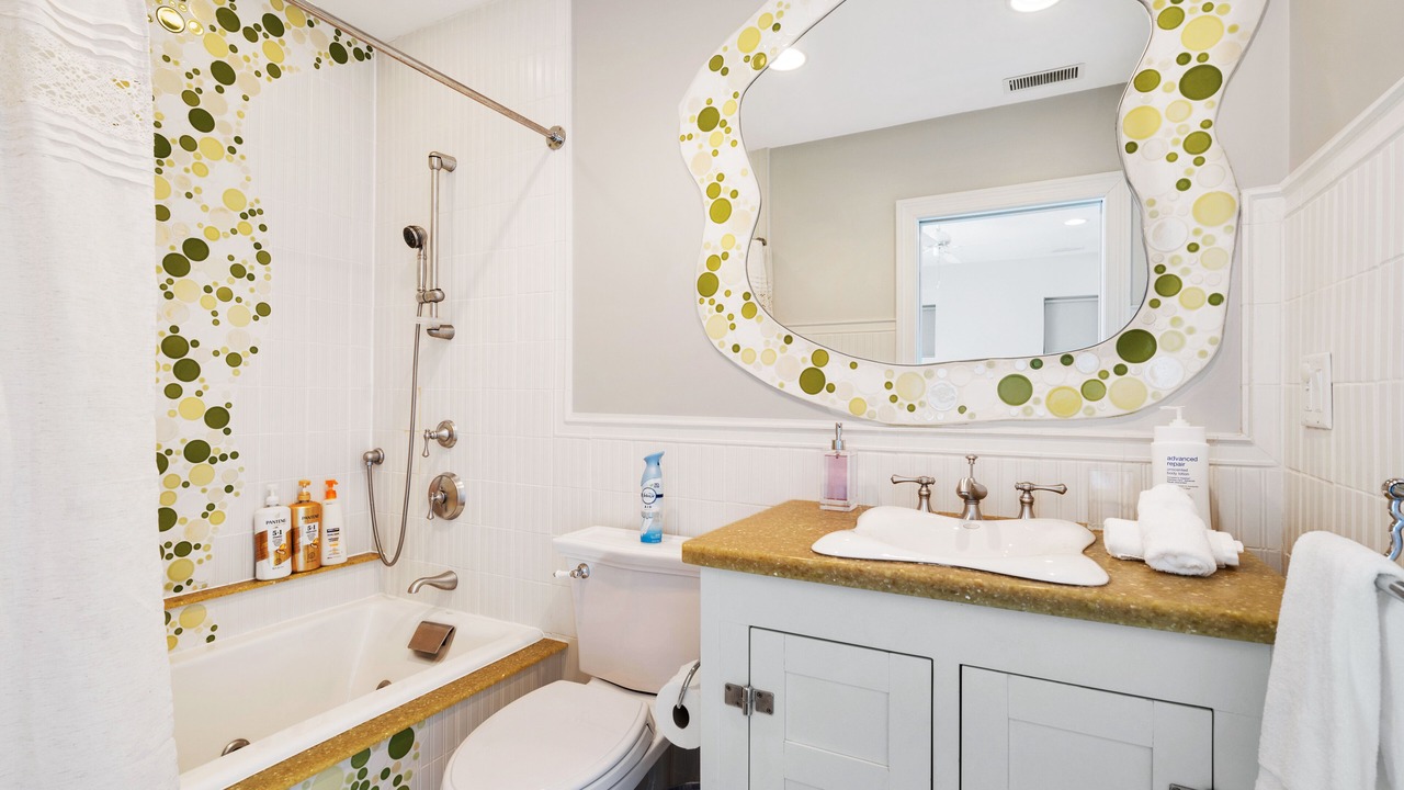Photo of Bathroom in West Town