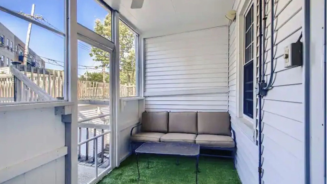 Photo of Patio Balcony in West Lakeview