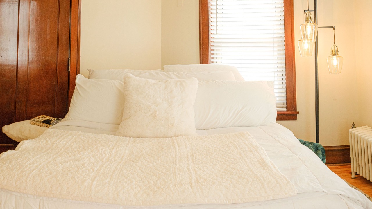 Photo of Bedroom in Highland Park