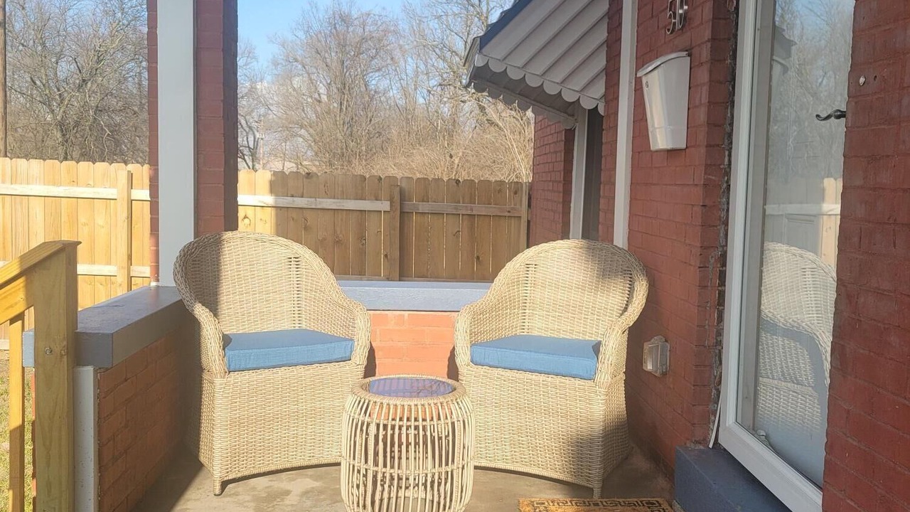 Photo of Patio Balcony in East St. Louis