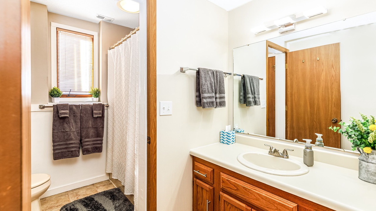 Photo of Bathroom in The Galena Territory