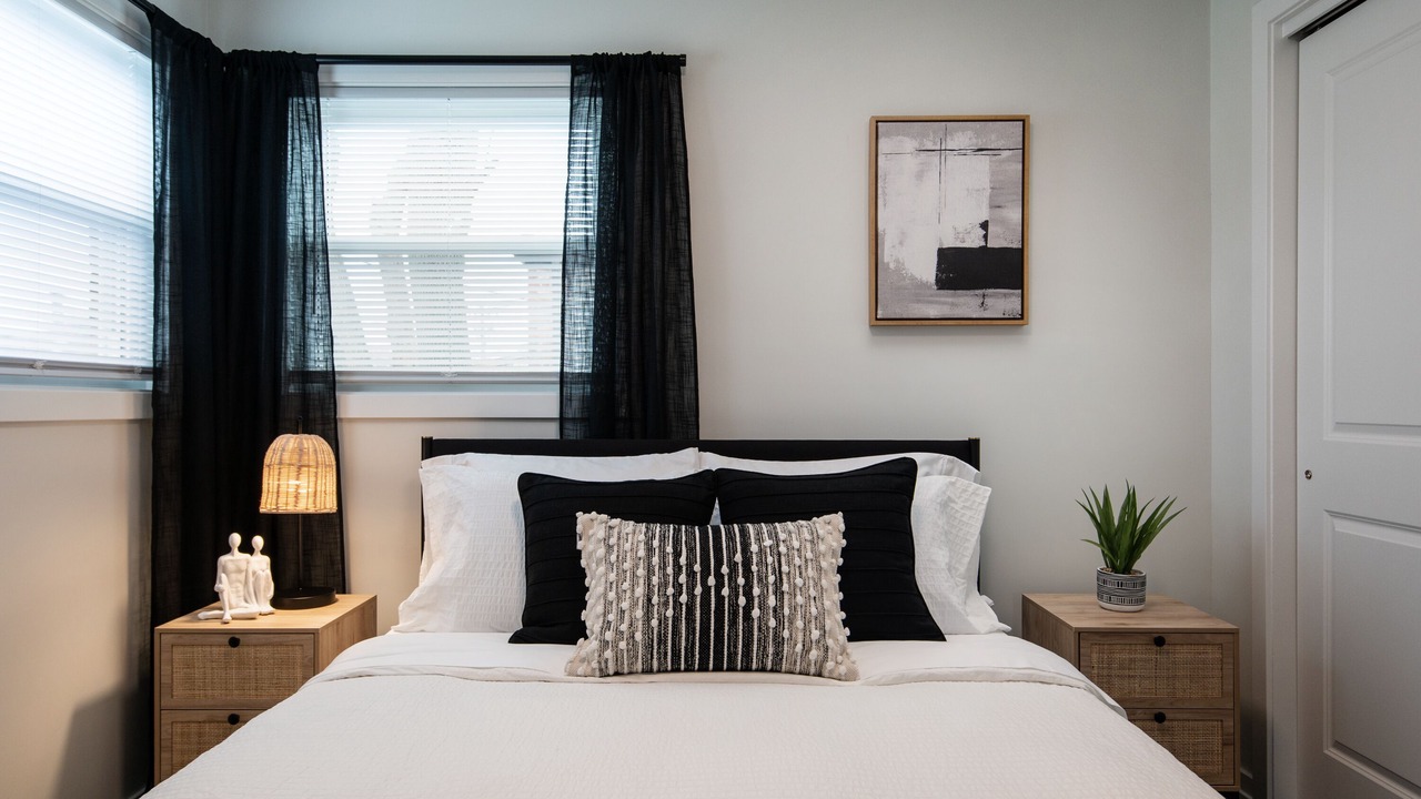 Photo of Bedroom in Burbank