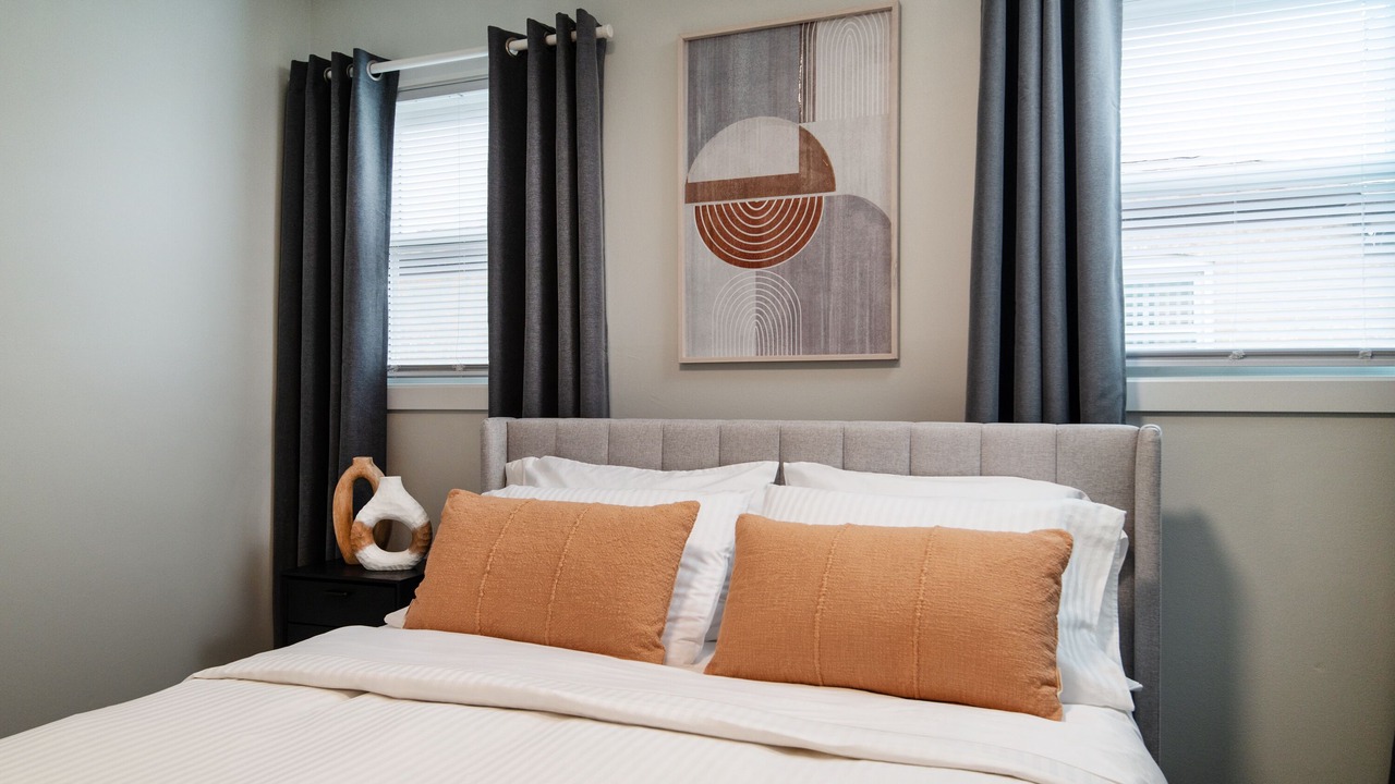 Photo of Bedroom in Burbank