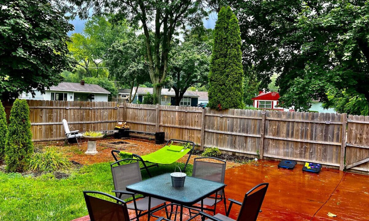 Photo of Outdoor in Carpentersville