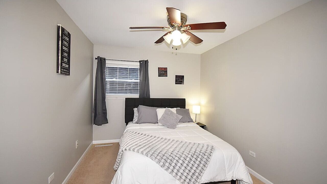 Photo of Bedroom in Carpentersville