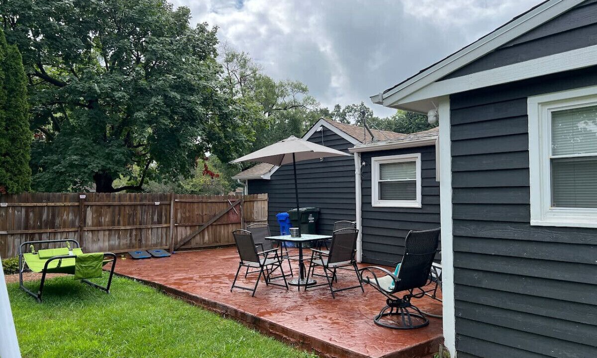 Photo of Outdoor in Carpentersville