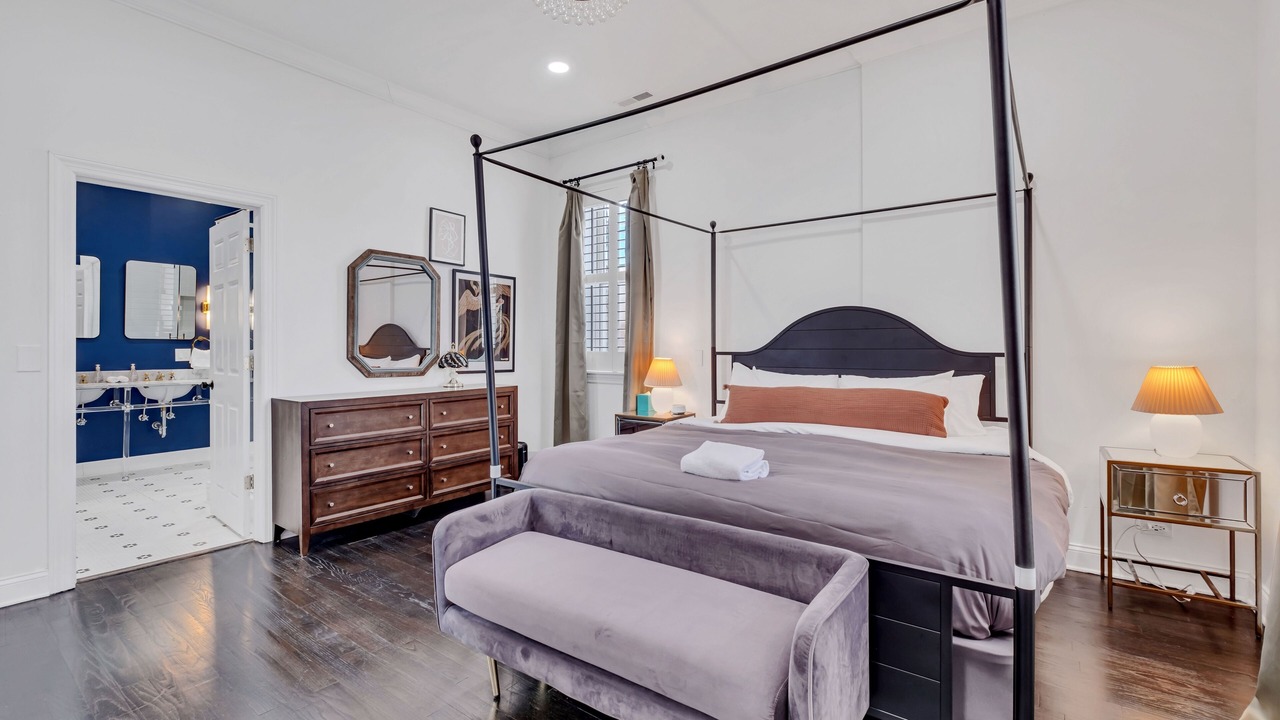 Photo of Bedroom in West Town