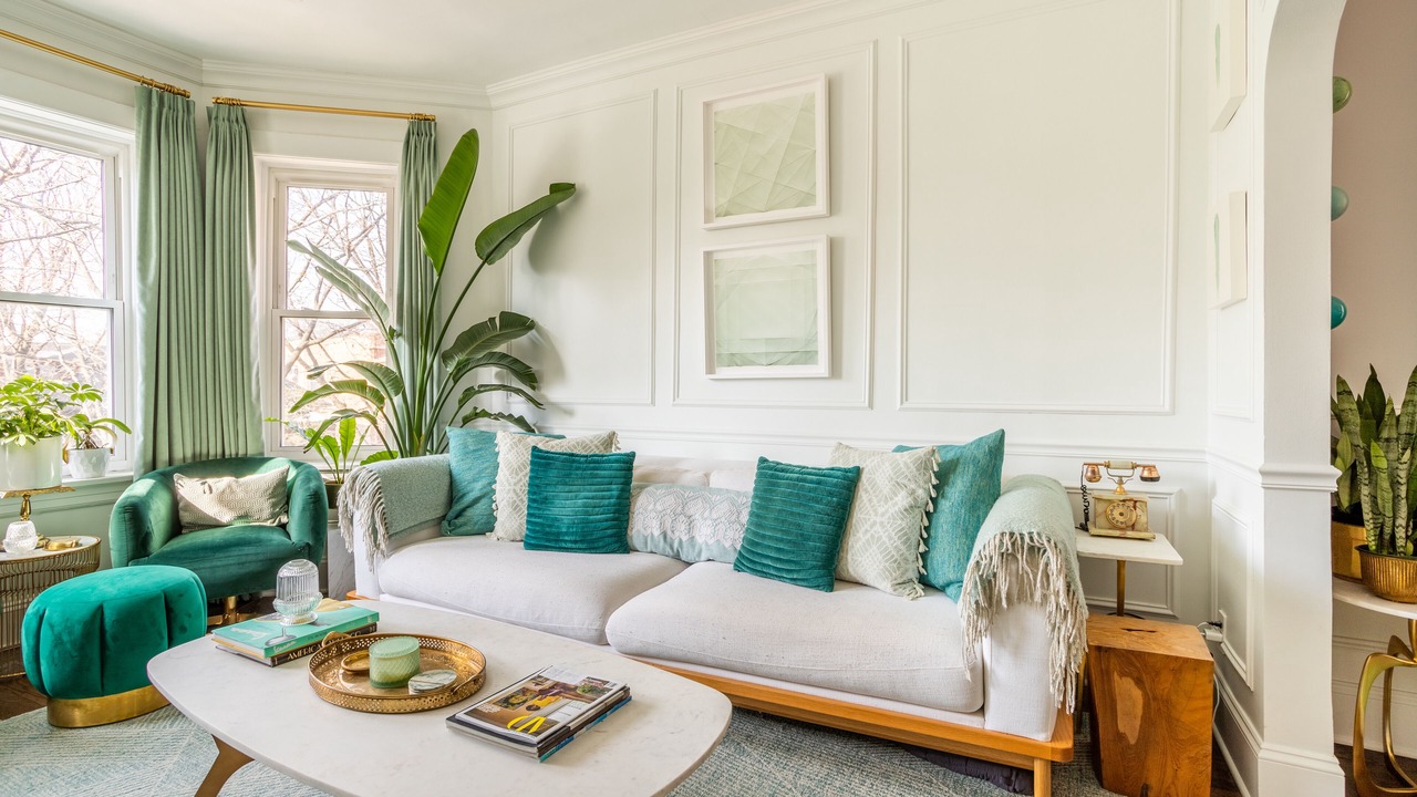 Photo of Livingroom in Andersonville