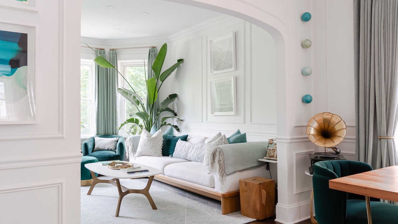 Photo of Livingroom in Andersonville