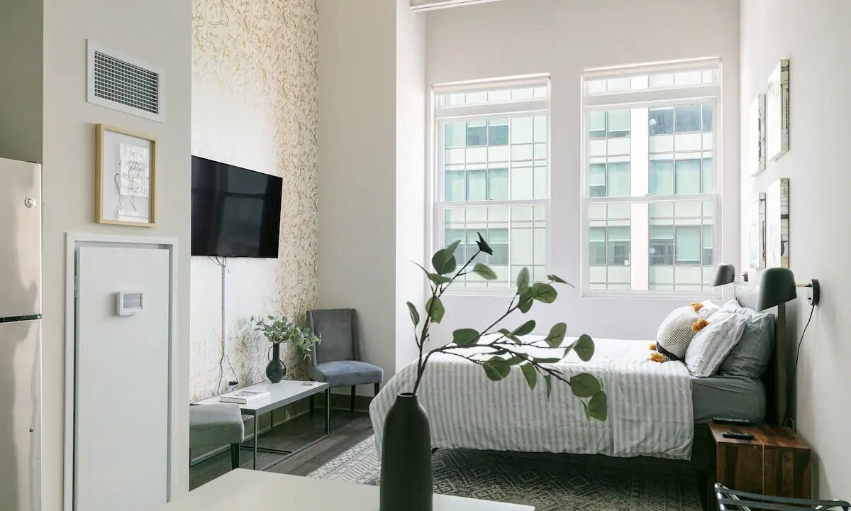 Photo of Bedroom in The Loop