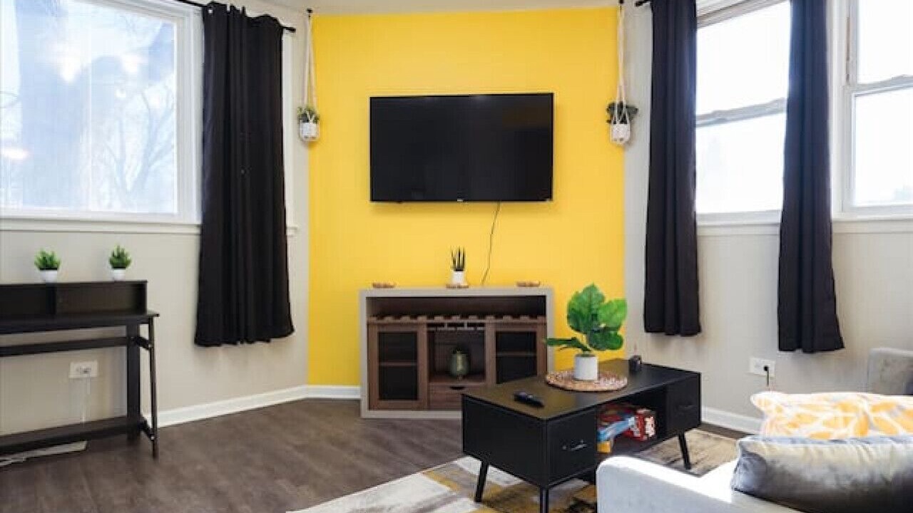 Photo of Livingroom in Brighton Park