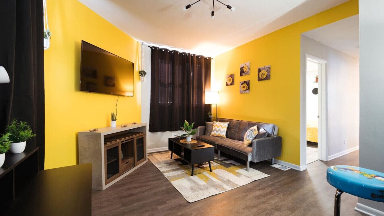 Photo of Livingroom in Brighton Park