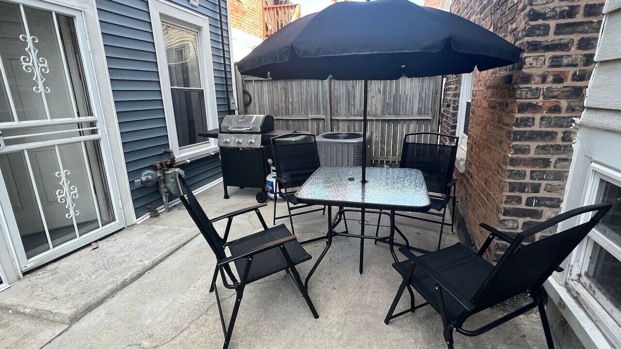 Photo of Outdoor in Little Village
