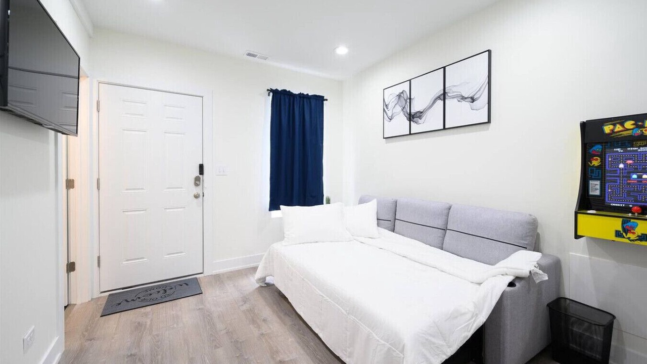 Photo of Bedroom in Little Village