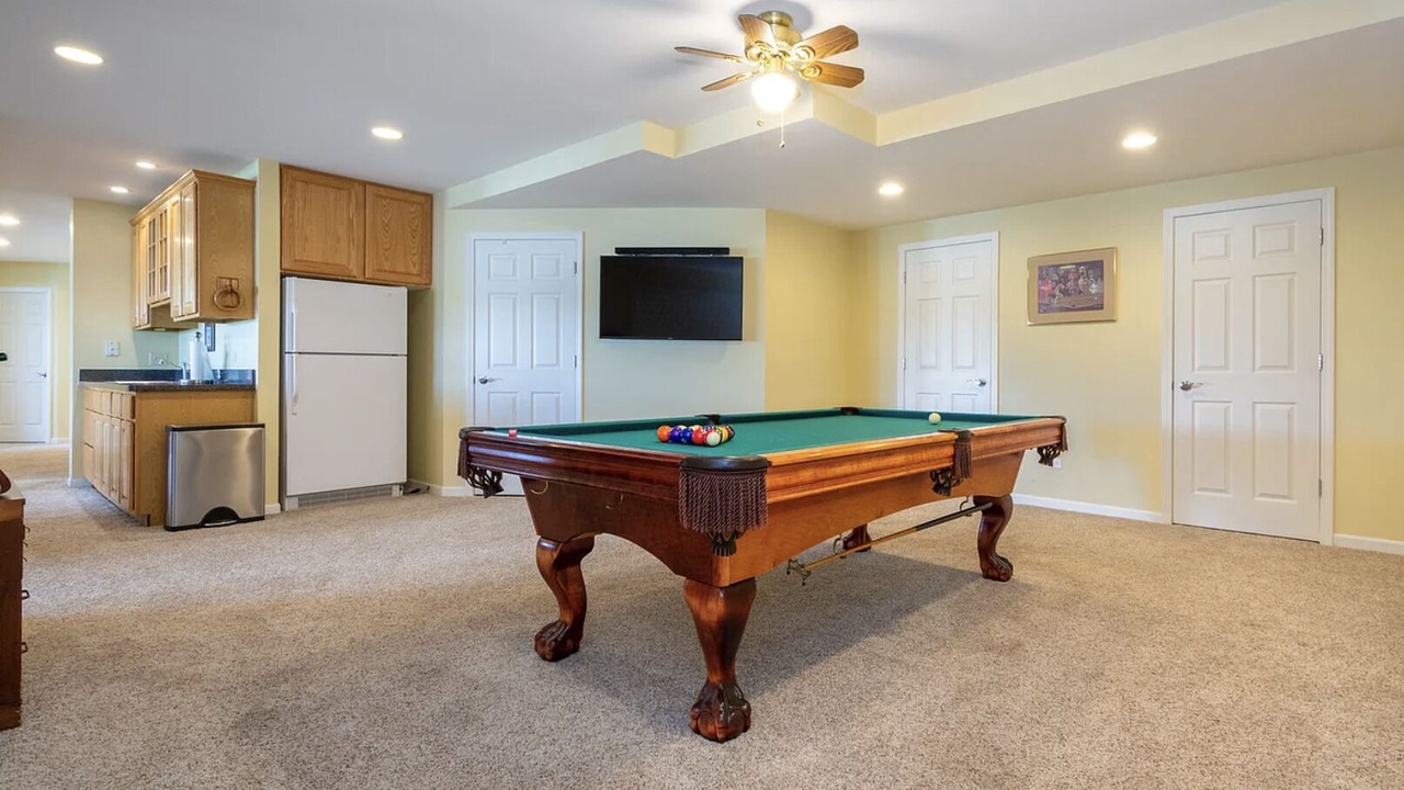 Photo of Bedroom in Lake Villa