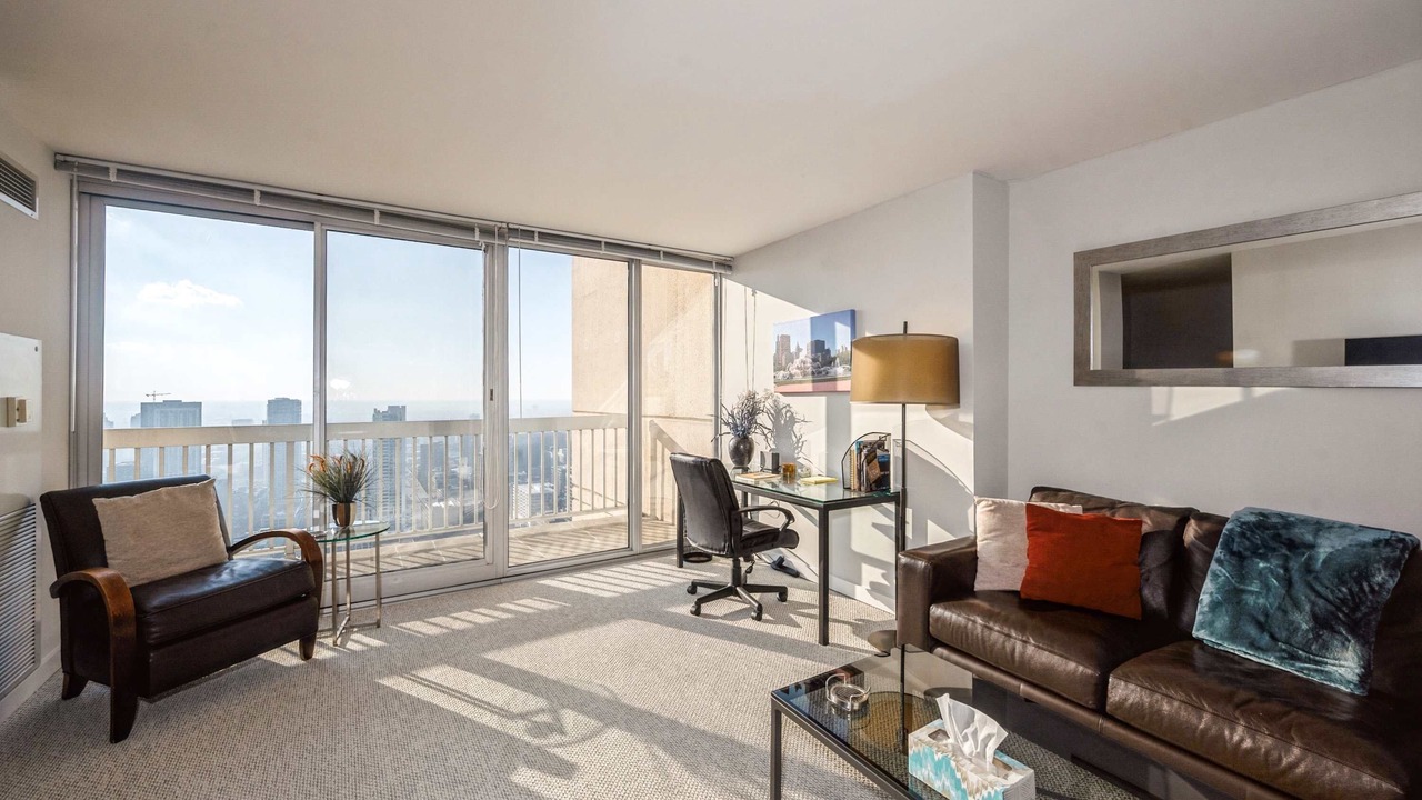 Photo of Livingroom in Downtown Chicago