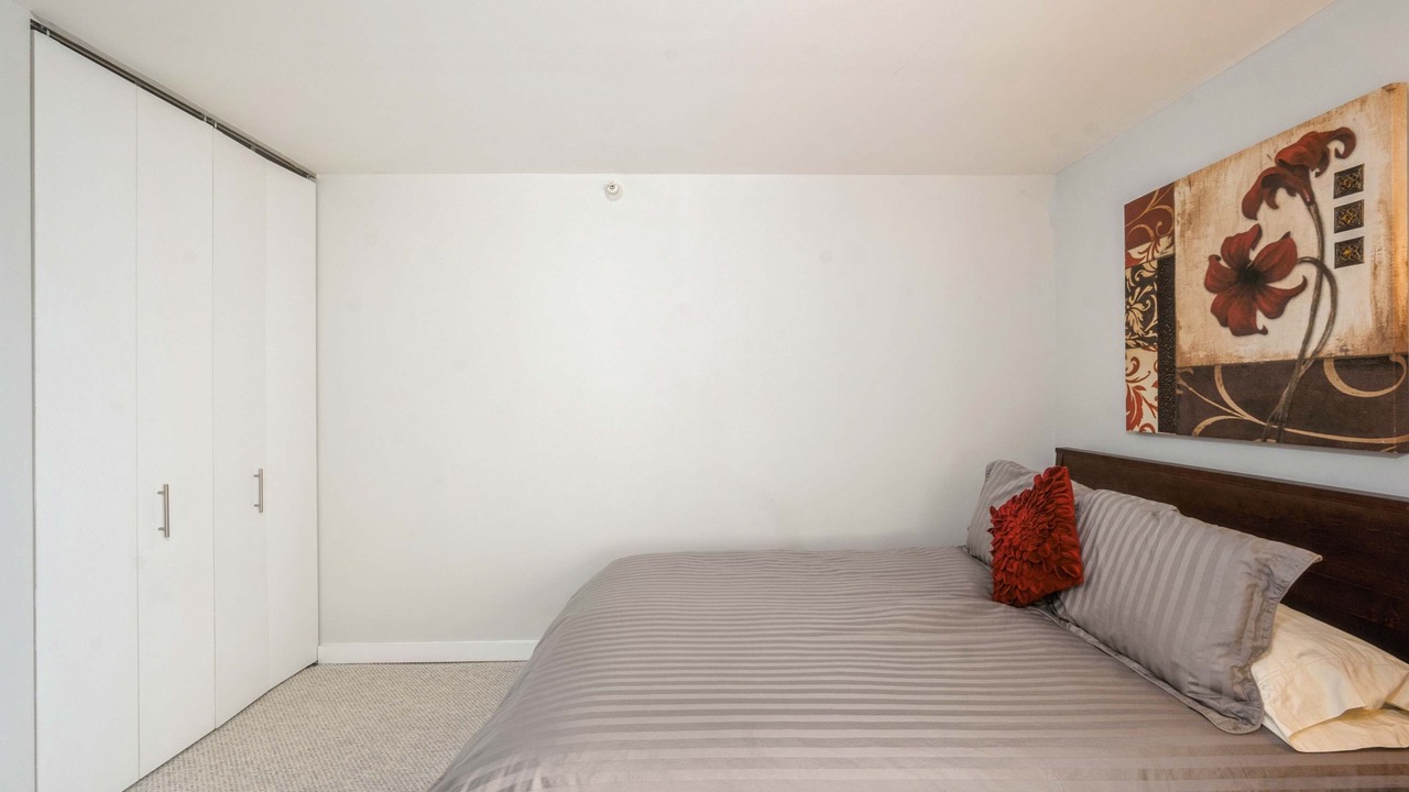 Photo of Bedroom in Downtown Chicago
