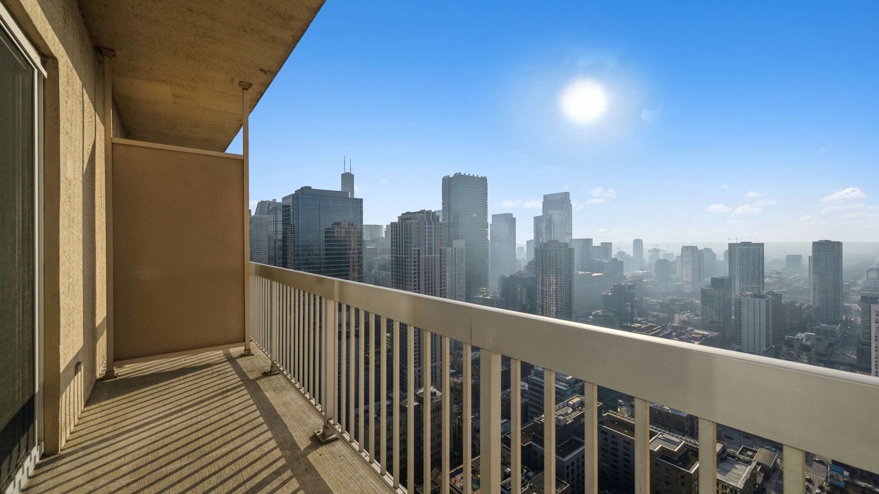 Photo of Outdoor in Downtown Chicago