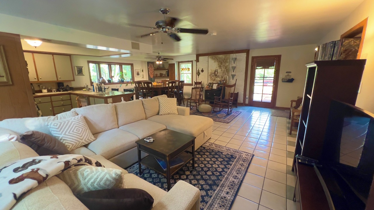Photo of Livingroom in Carbondale