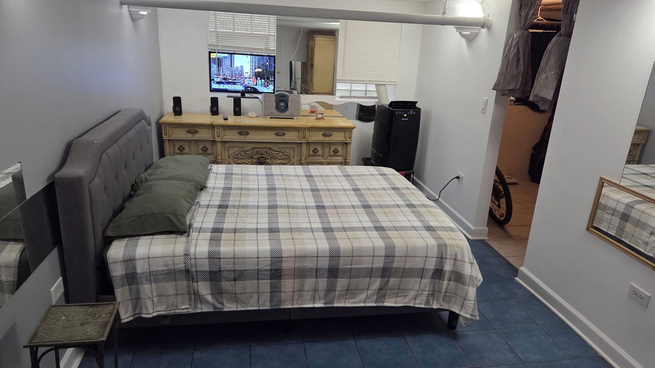 Photo of Bedroom in Jackson Park Highlands