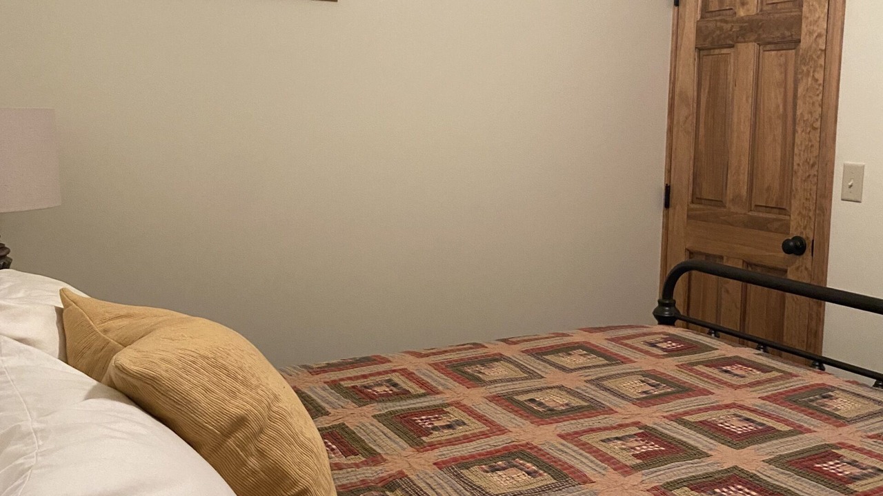 Photo of Bedroom in Alto Pass
