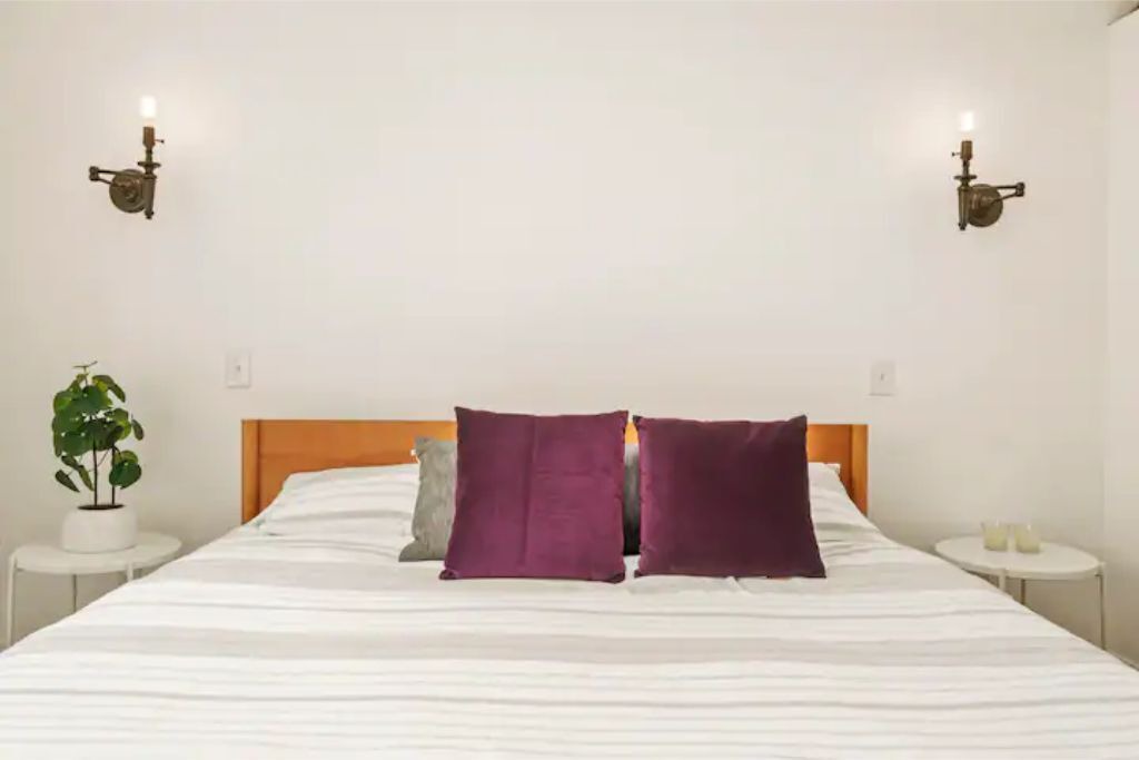 Photo of Bedroom in Roscoe Village