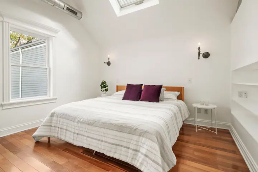 Photo of Bedroom in Roscoe Village