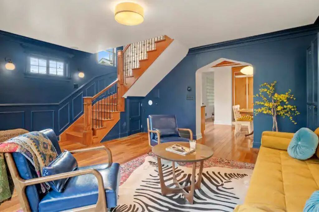 Photo of Livingroom in Roscoe Village