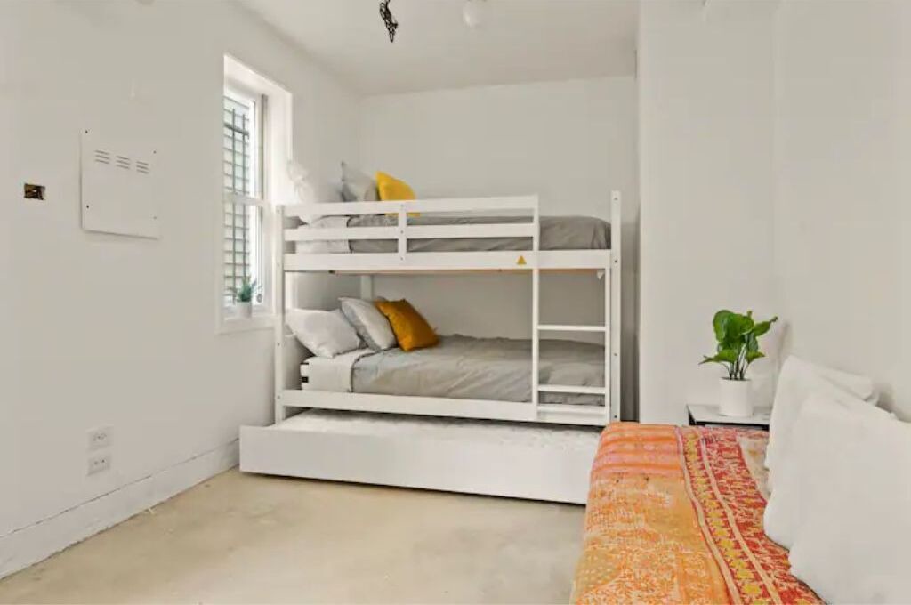Photo of Bedroom in Roscoe Village