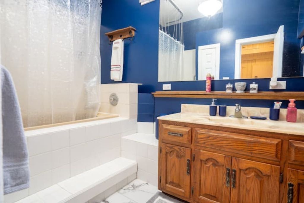 Photo of Bathroom in University Park