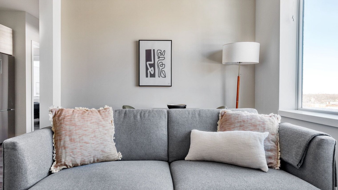 Photo of Livingroom in Edgewater