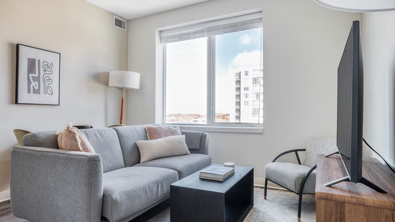 Photo of Livingroom in Edgewater