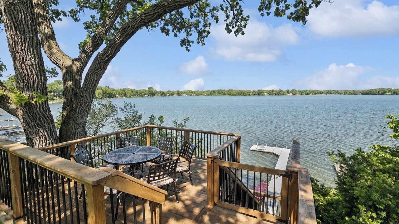 Photo of Outdoor in Round Lake