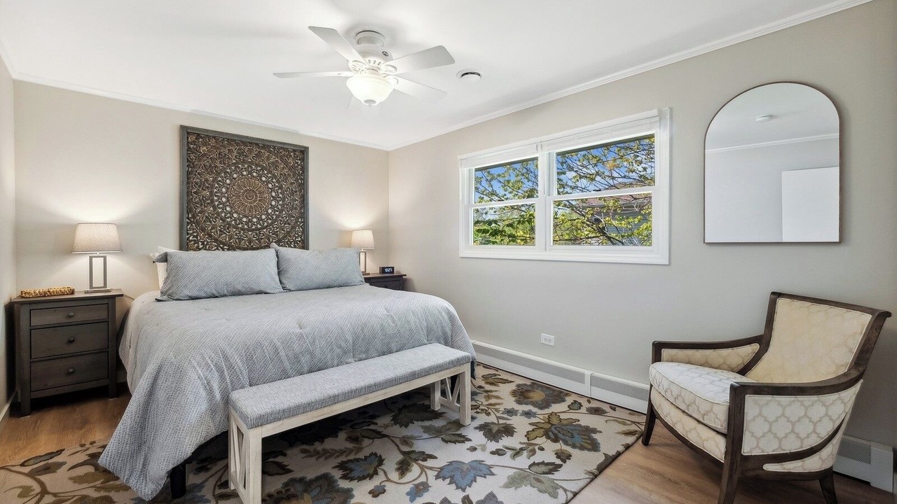 Photo of Bedroom in Round Lake