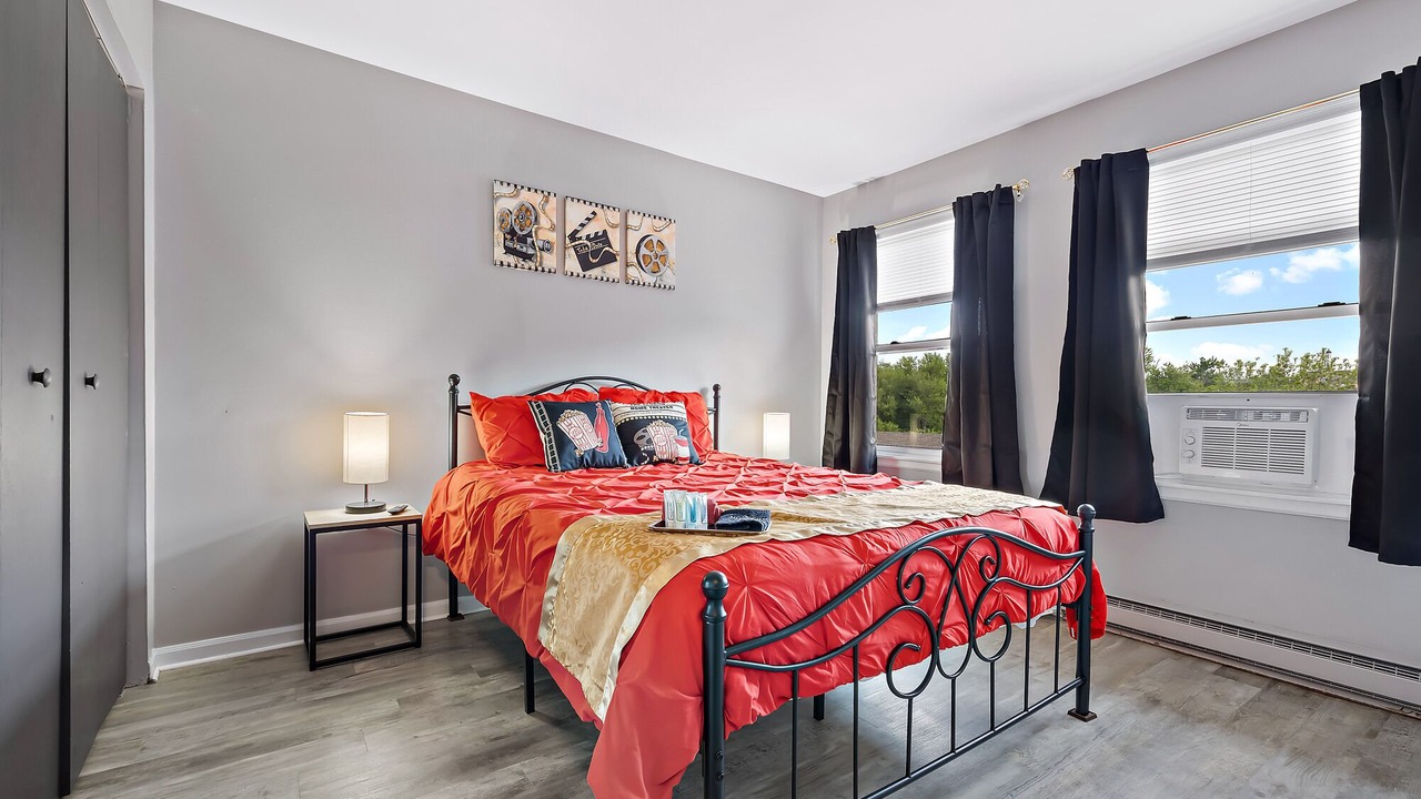 Photo of Bedroom in Yorkville