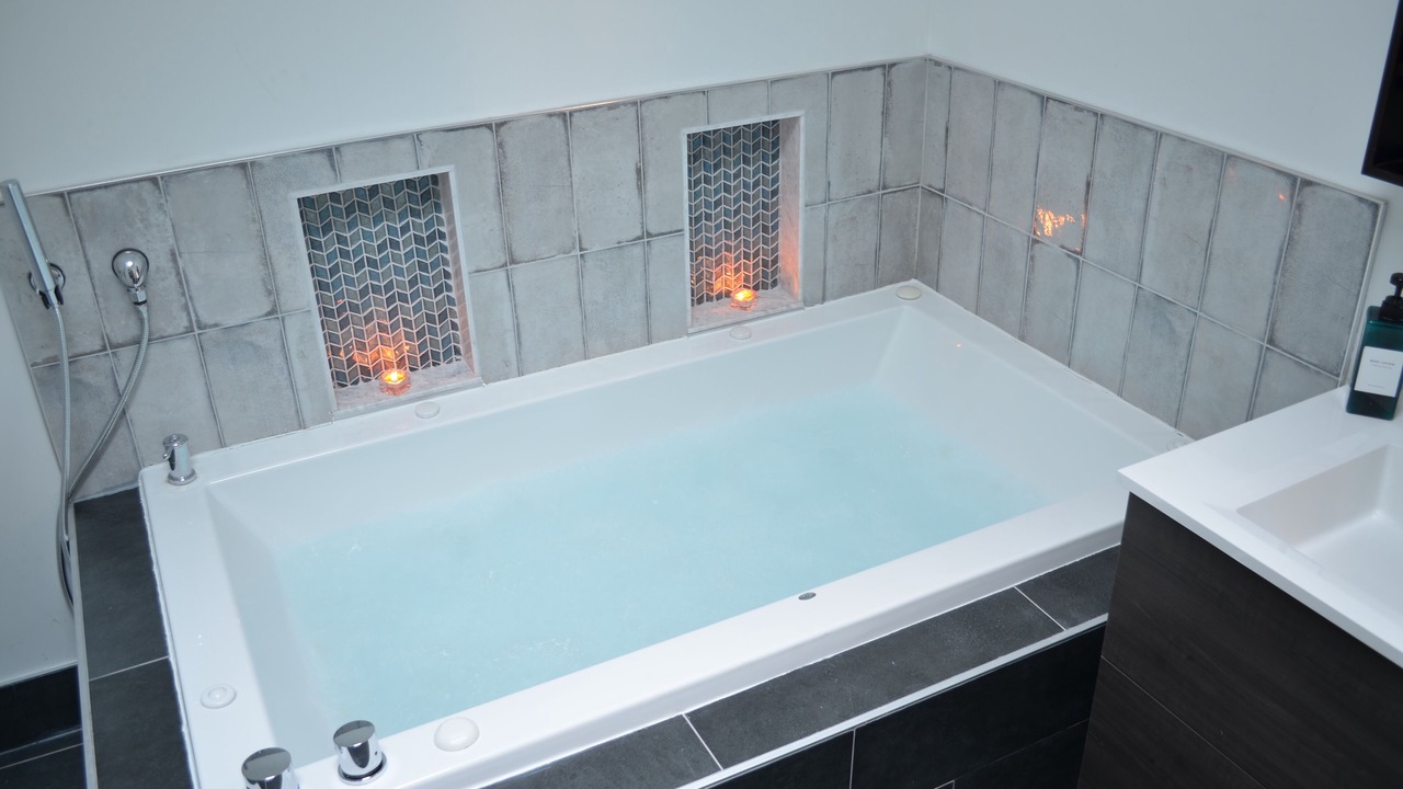 Photo of Bathroom in Noble Square