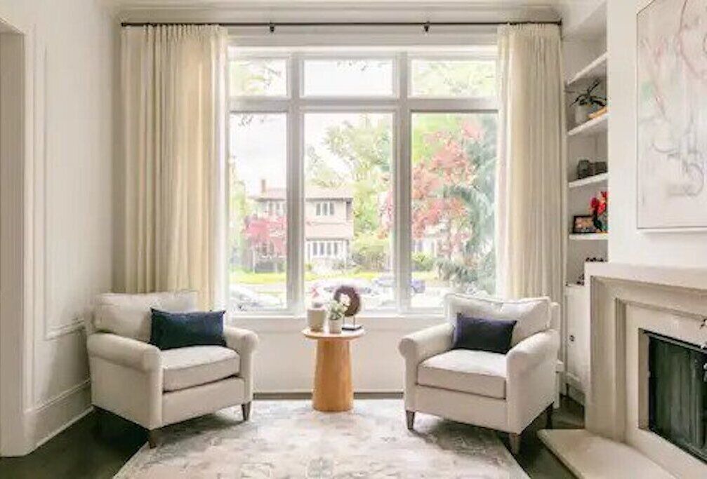 Photo of Bedroom in Lakeview
